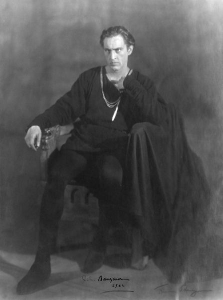 File:John Barrymore Hamlet 1922.jpg